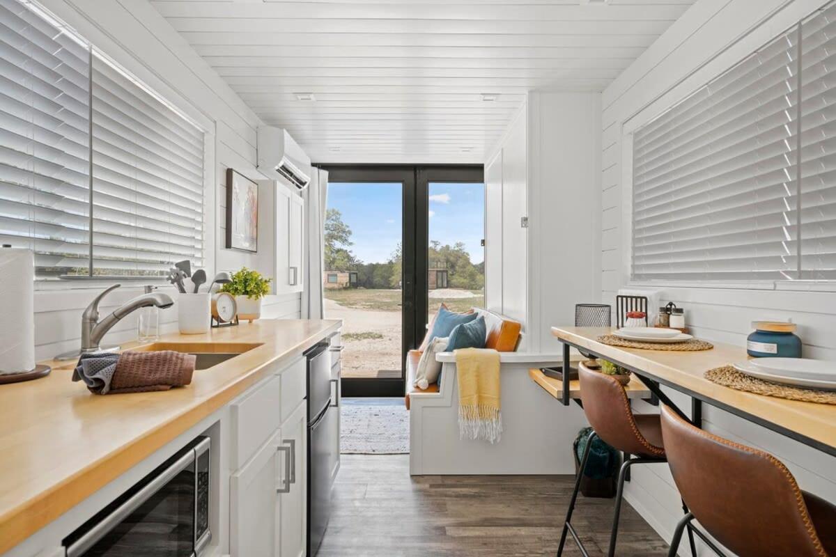New Oak Grove-Container Retreat Villa Fredericksburg Exterior photo